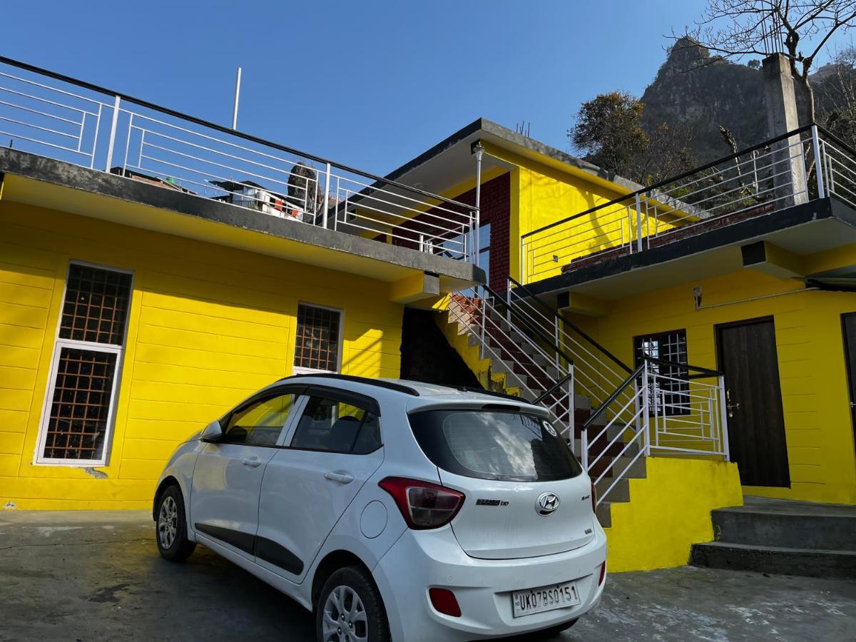 Corn Village Abode Lakhwar Luaran gambar