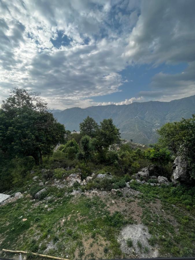 Corn Village Abode Lakhwar Luaran gambar